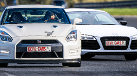 Nissan GTR vs. Audi R8 